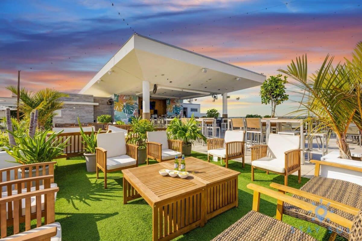 Best Stay - Rooftop Pool - Hollywood Beach Board - Walk Экстерьер фото