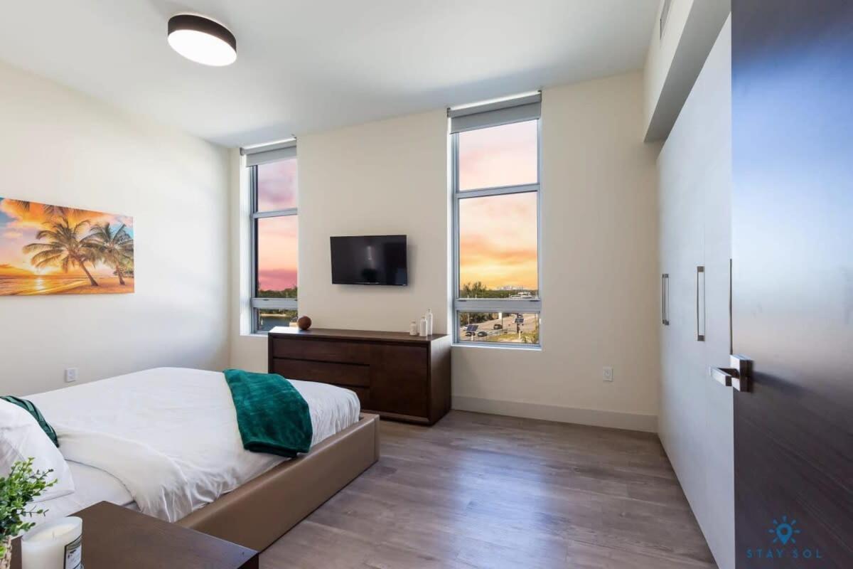 Best Stay - Rooftop Pool - Hollywood Beach Board - Walk Экстерьер фото